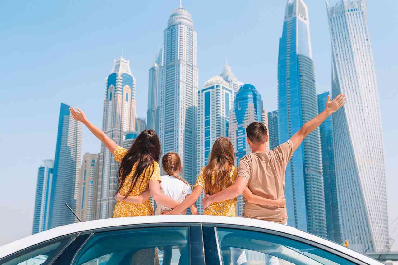 Russians continue to buy up real estate in Dubai?