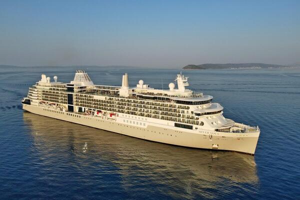 Bali is the new center of cruise tourism!