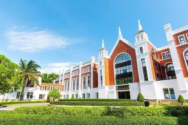 Phuket Schools: a guide for Families Moving to the Island