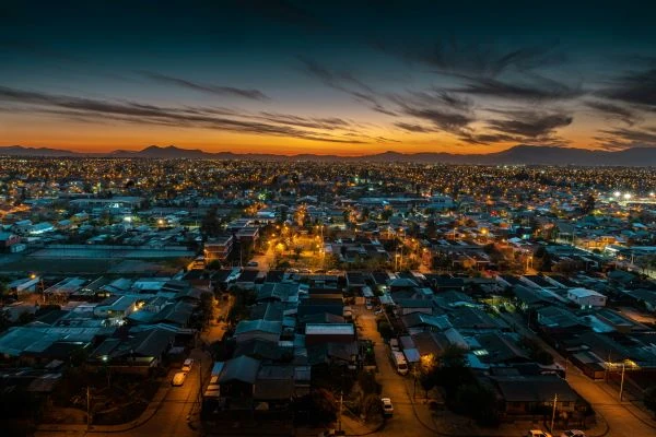 Bali VS Chile: pros and cons